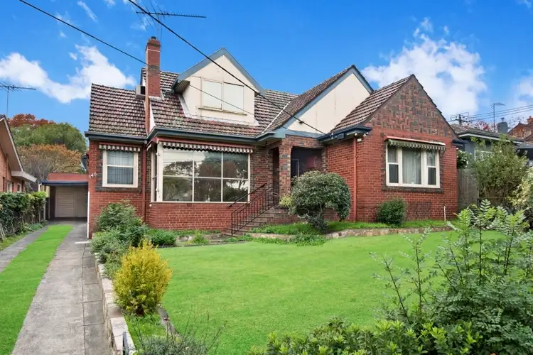 140 Woodland Street, Strathmore VIC 3041