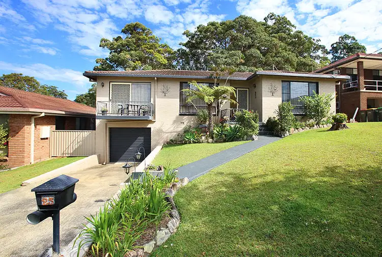 25 Manning Avenue, Coffs Harbour NSW 2450