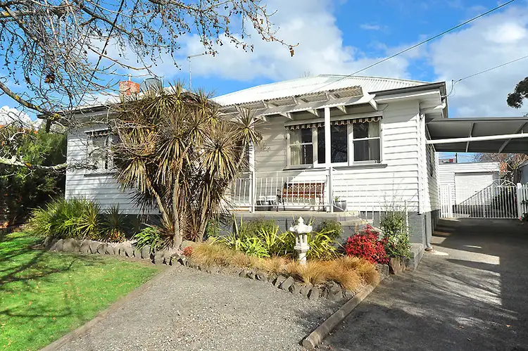 6 Trethowan Street, Mount Pleasant VIC 3350
