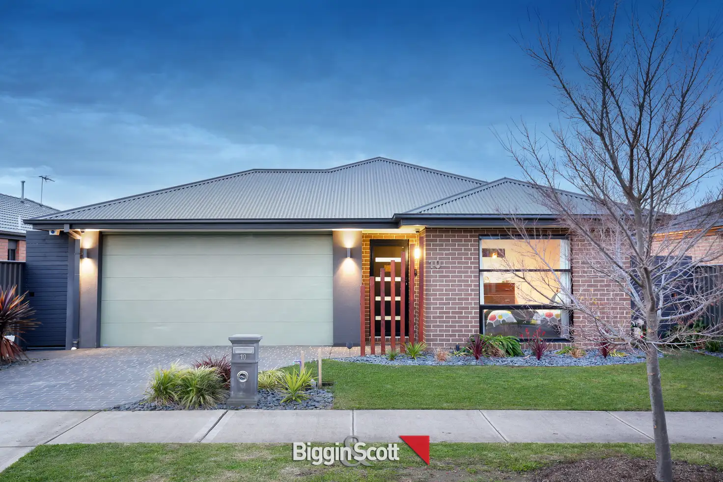 Main view of Homely house listing, 10 Zeus Avenue, Cranbourne West VIC 3977