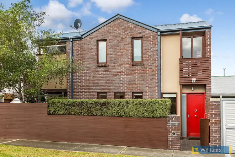 2A Gordon Street, Newport VIC 3015