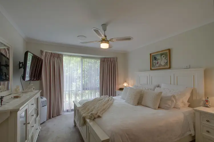 Fifth view of Homely house listing, 15 Eleanor Court, Pakenham VIC 3810