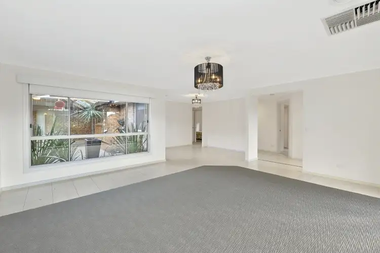 Fifth view of Homely house listing, 2 Harold Court, Alfredton VIC 3350