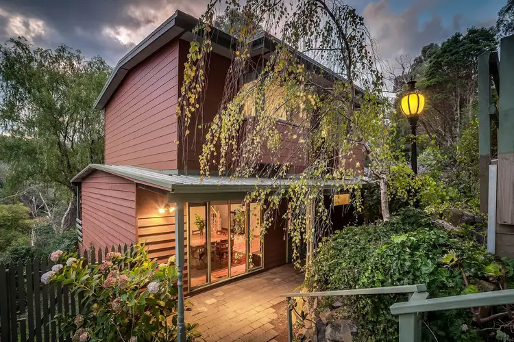 91 Commercial Road, Mount Evelyn VIC 3796
