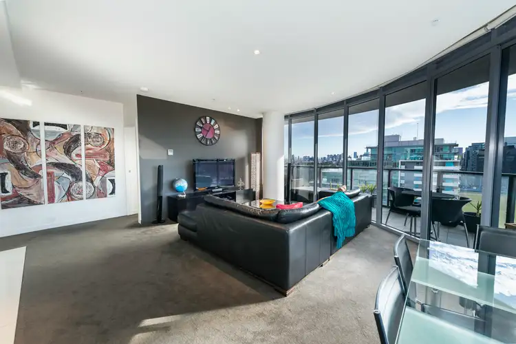 1104/55 Queens Road, Melbourne VIC 3004