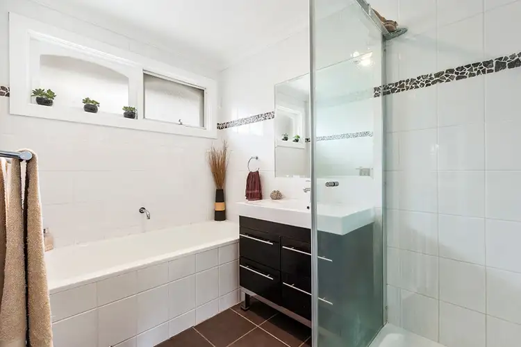 Sixth view of Homely house listing, 4 Noojee Court, Yallambie VIC 3085