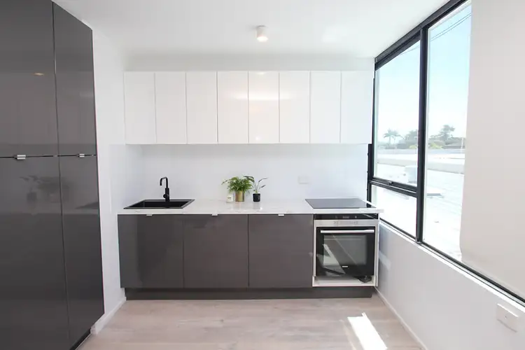 8/24 Wirraway Street, Alexandra Headland QLD 4572