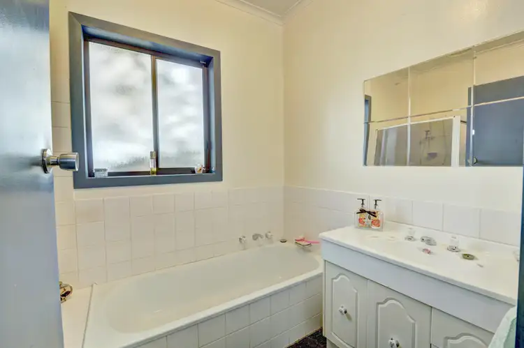 Fifth view of Homely house listing, 8 Aubrey Street, Wendouree VIC 3355