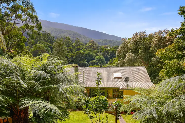 26 Wellington Road, Warburton VIC 3799