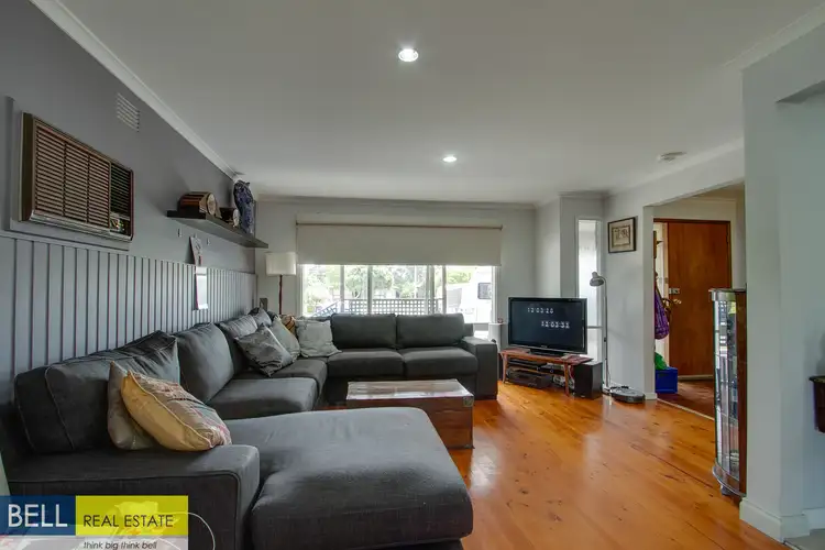 Fifth view of Homely house listing, 3 Elata Place, Endeavour Hills VIC 3802