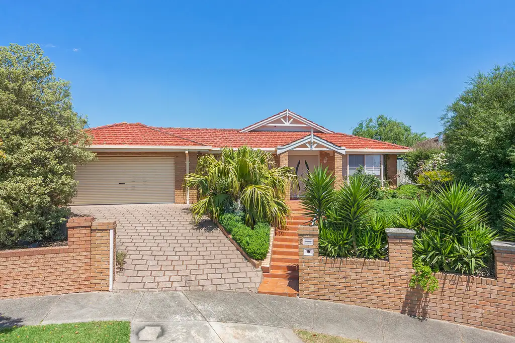 Main view of Homely house listing, 5 Ivy Court, Mill Park VIC 3082