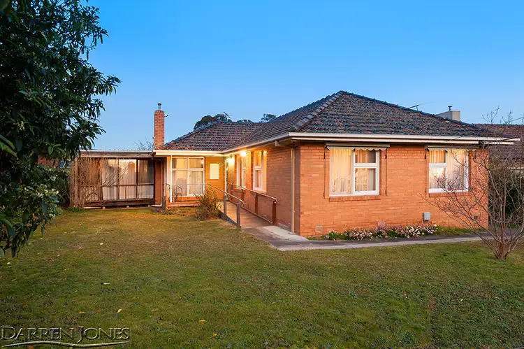 36 Longmuir Road, Watsonia VIC 3087