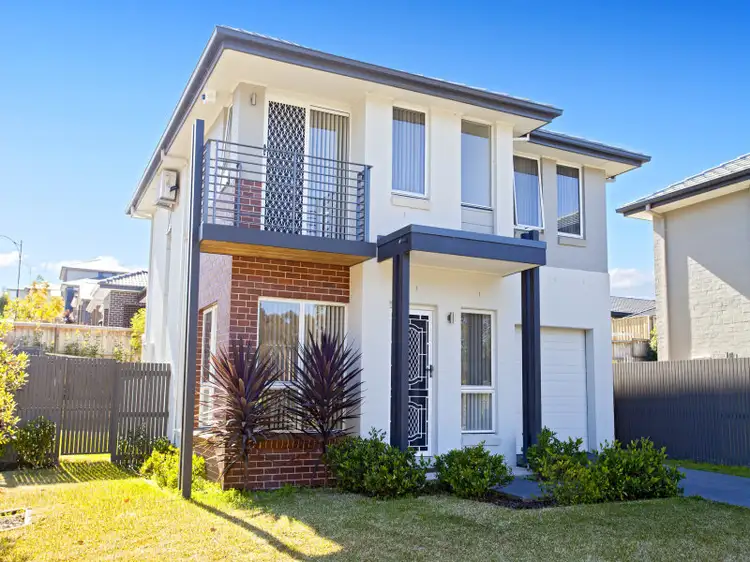 34 Hemsworth Avenue, Middleton Grange NSW 2171