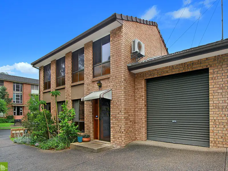 Main view of Homely townhouse listing, 1/2a Myuna Way, Mangerton NSW 2500