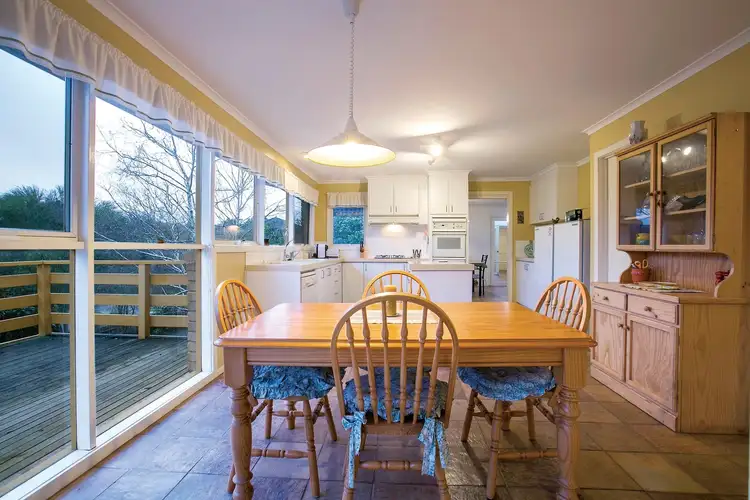 Sixth view of Homely house listing, 8 Cullinan Court, Ballarat VIC 3350