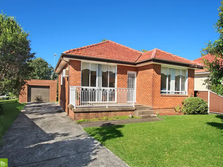 11 Garratt Avenue, Fairy Meadow NSW 2519