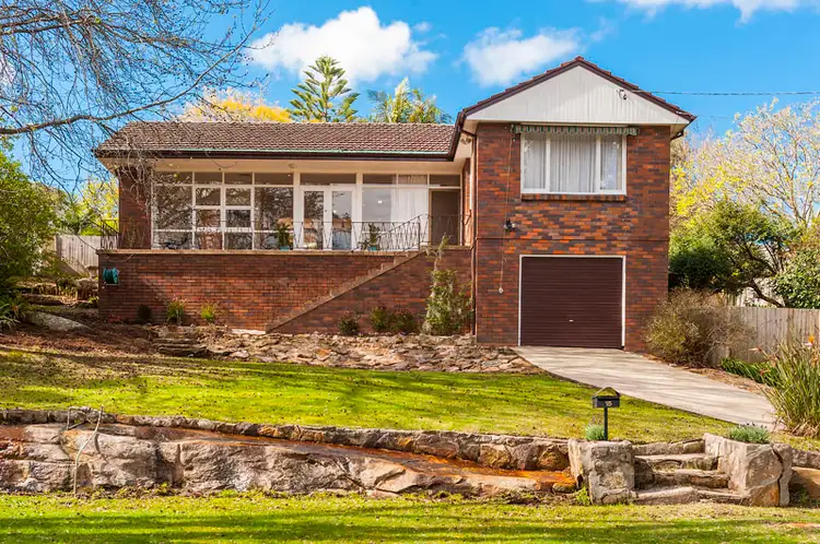 15 Banks Avenue, North Turramurra NSW 2074