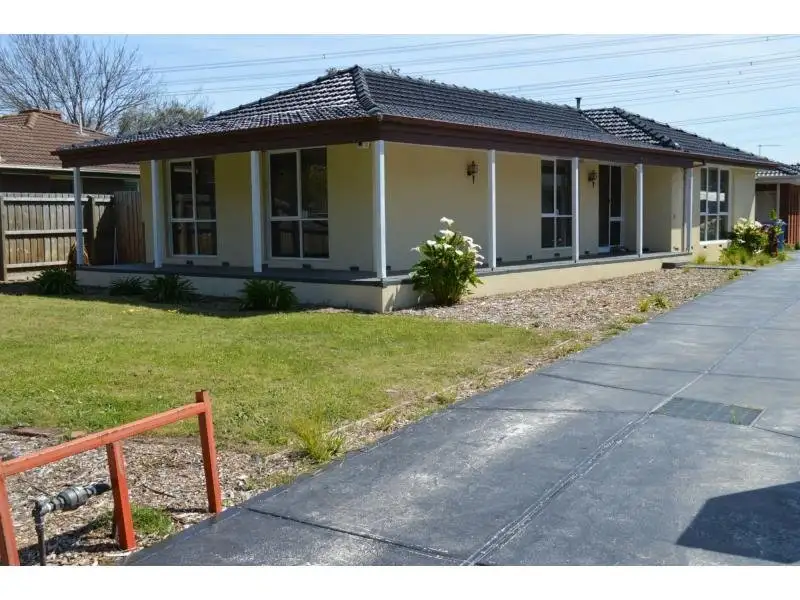 Main view of Homely unit listing, 1/82 Endeavour Drive, Cranbourne North VIC 3977