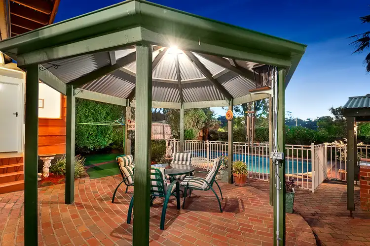 34 Phipps Crescent, Diamond Creek VIC 3089