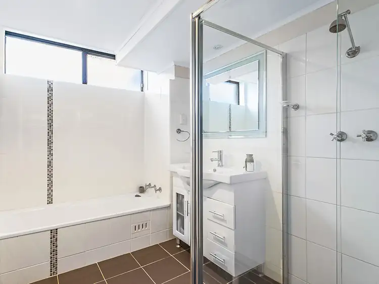 Sixth view of Homely unit listing, 2/235 Lawrence Hargrave Drive, Thirroul NSW 2515