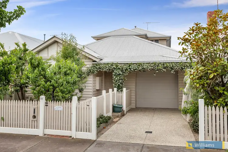 38 River Street, Newport VIC 3015