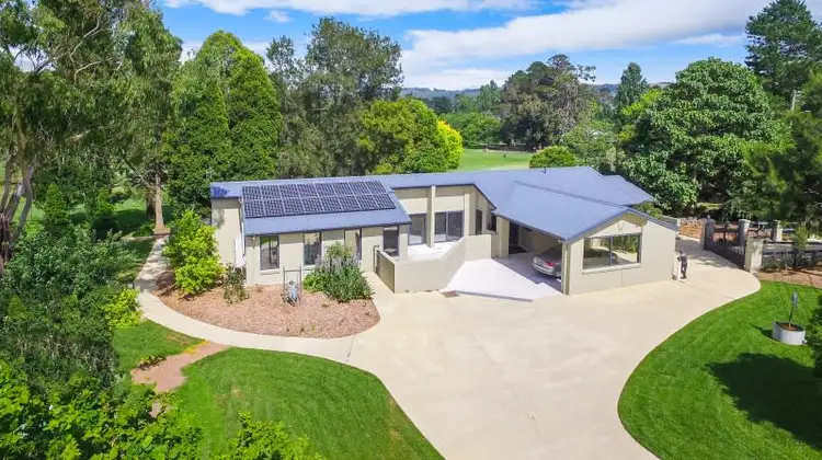 83 Kangaloon Road, Bowral NSW 2576