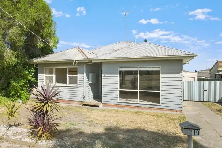 19 Cochrane Court, Invermay Park VIC 3350