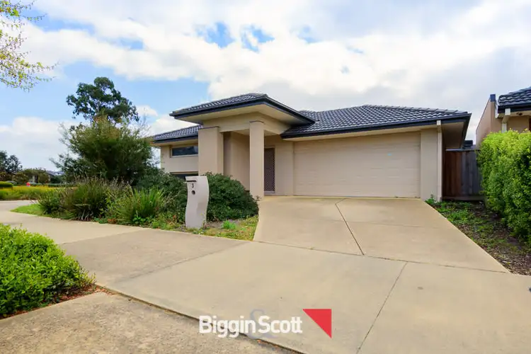 3 Verdant Avenue, Sandhurst VIC 3977