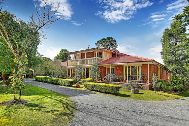 8 Littlejohn Avenue, Mount Evelyn VIC 3796