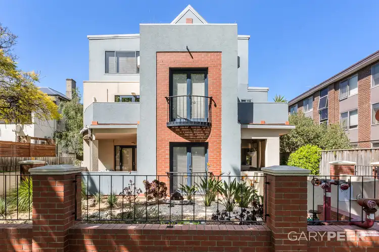 15/5 Dickens Street, Elwood VIC 3184