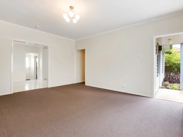 Sixth view of Homely house listing, 5 Huddersfield Road, Deer Park VIC 3023