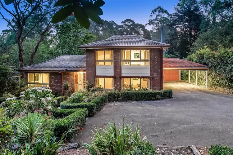 6 Seaview Avenue, Ferny Creek VIC 3786
