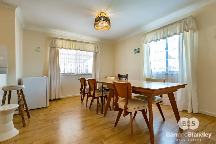 8 Southern Road, Preston Beach WA 6215