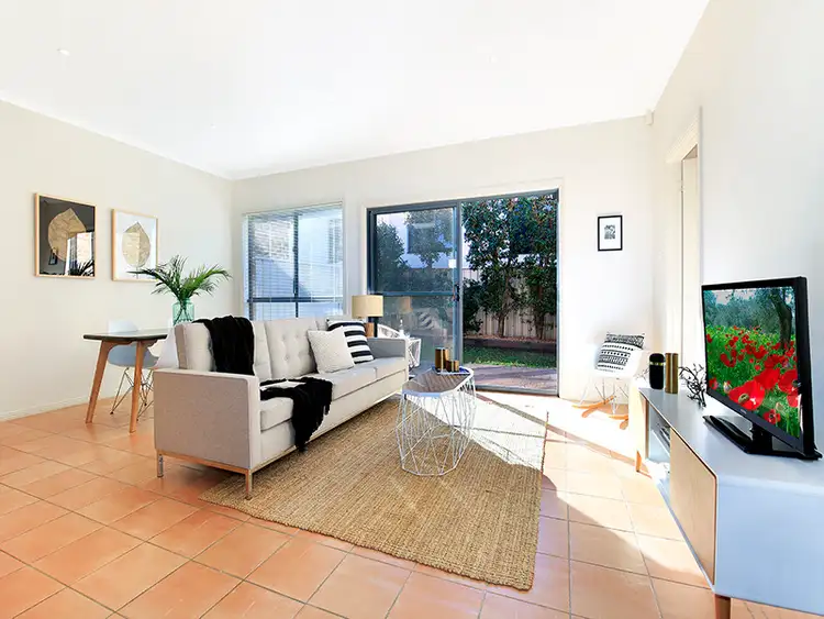 Second view of Homely villa listing, 2/6 Douglas Road, Fernhill NSW 2519