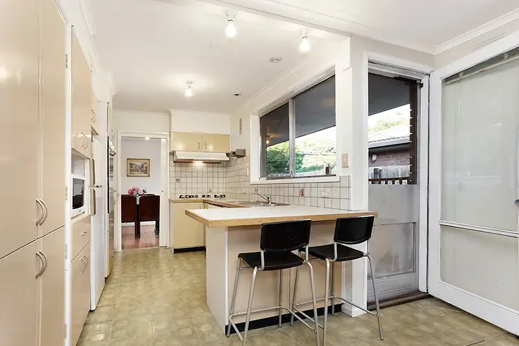 Fifth view of Homely house listing, 9 Jindalee Avenue, Yallambie VIC 3085