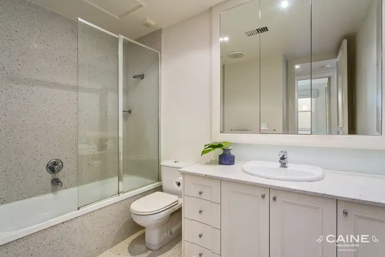 Sixth view of Homely apartment listing, 6/220 Clarendon Street, East Melbourne VIC 3002