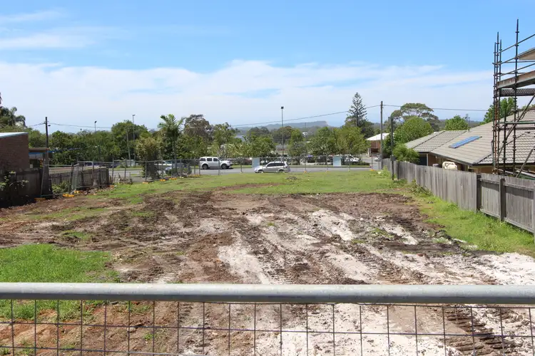 Main view of Homely villa listing, 2/92 Lord Street, Laurieton NSW 2443