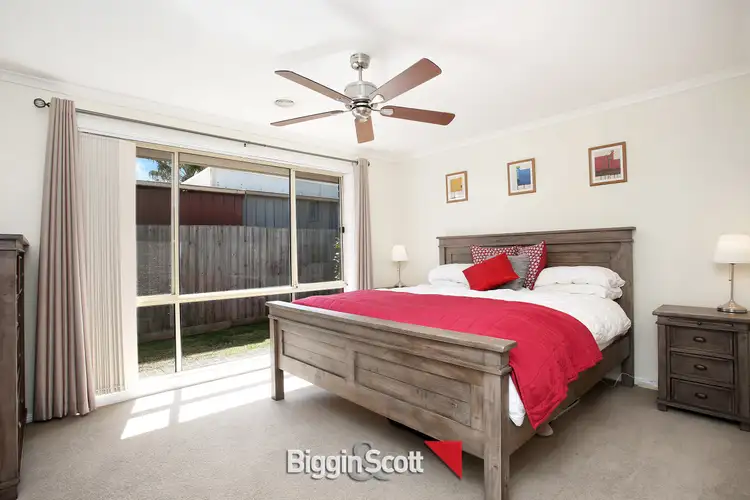 Sixth view of Homely house listing, 4 Kate Elizabeth Avenue, Berwick VIC 3806