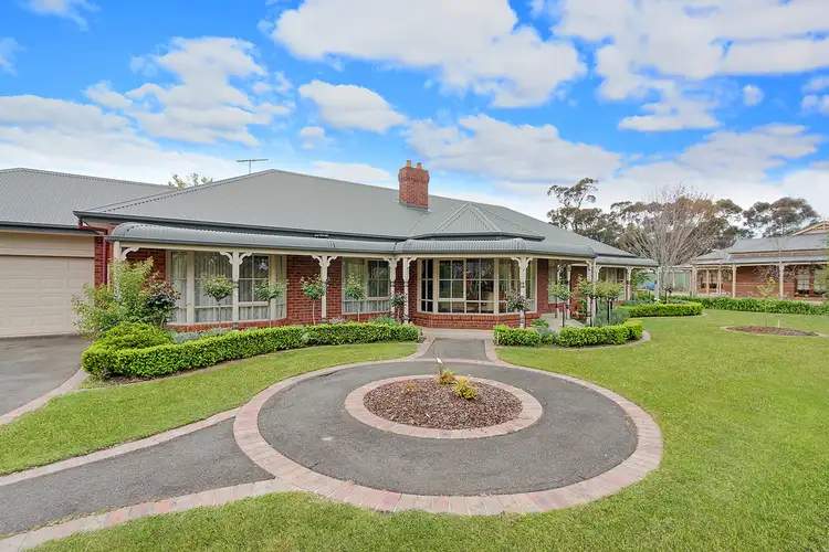 32 Rural Place, Doreen VIC 3754