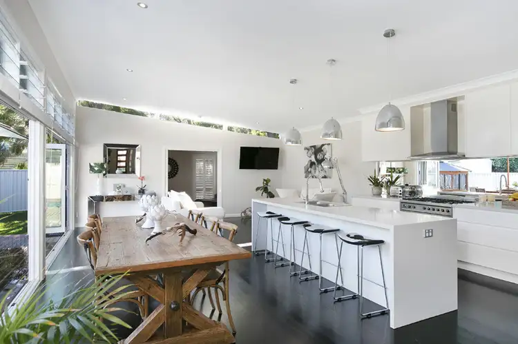 14 Jennifer Crescent, Thirroul NSW 2515