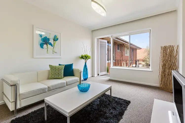 11/9 Acacia Street, Carnegie VIC 3163