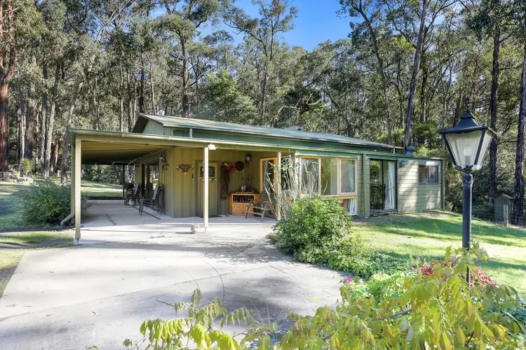 165 Glenview Road, Launching Place VIC 3139