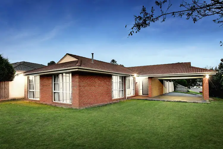 185 Dandelion Drive, Rowville VIC 3178