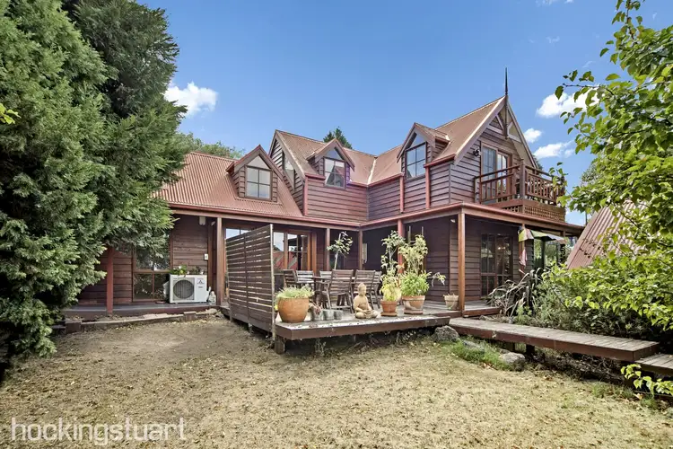 10 Wainwright Street, Golden Point VIC 3350