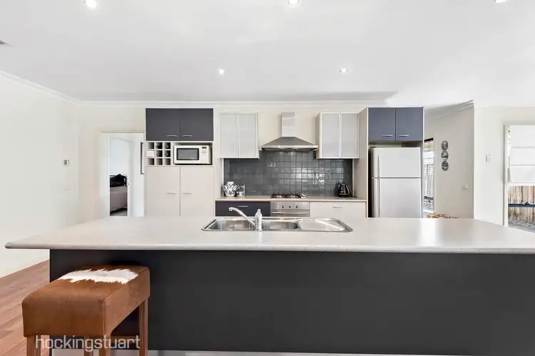 Fifth view of Homely house listing, 2 Lovely Meadows Court, Rosebud VIC 3939