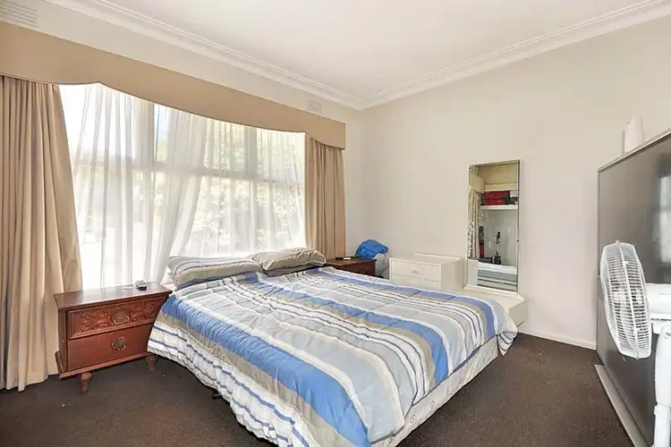 Second view of Homely house listing, 8 Rotherwood Street, Wendouree VIC 3355
