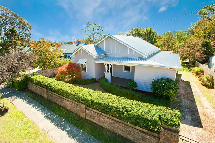 6 Park Road, Bowral NSW 2576