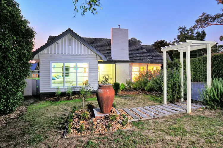 335 Glenfern Road, Upwey VIC 3158