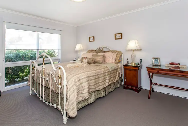 Sixth view of Homely house listing, 2 Settlers Court, Rowville VIC 3178