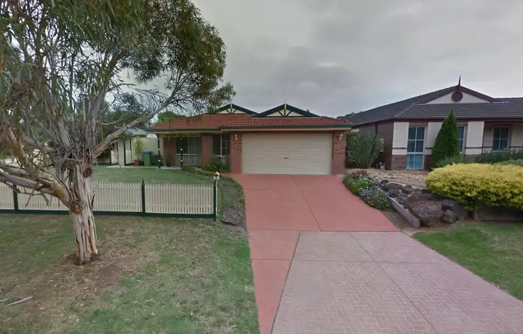 1 Swallows Close, Mornington VIC 3931